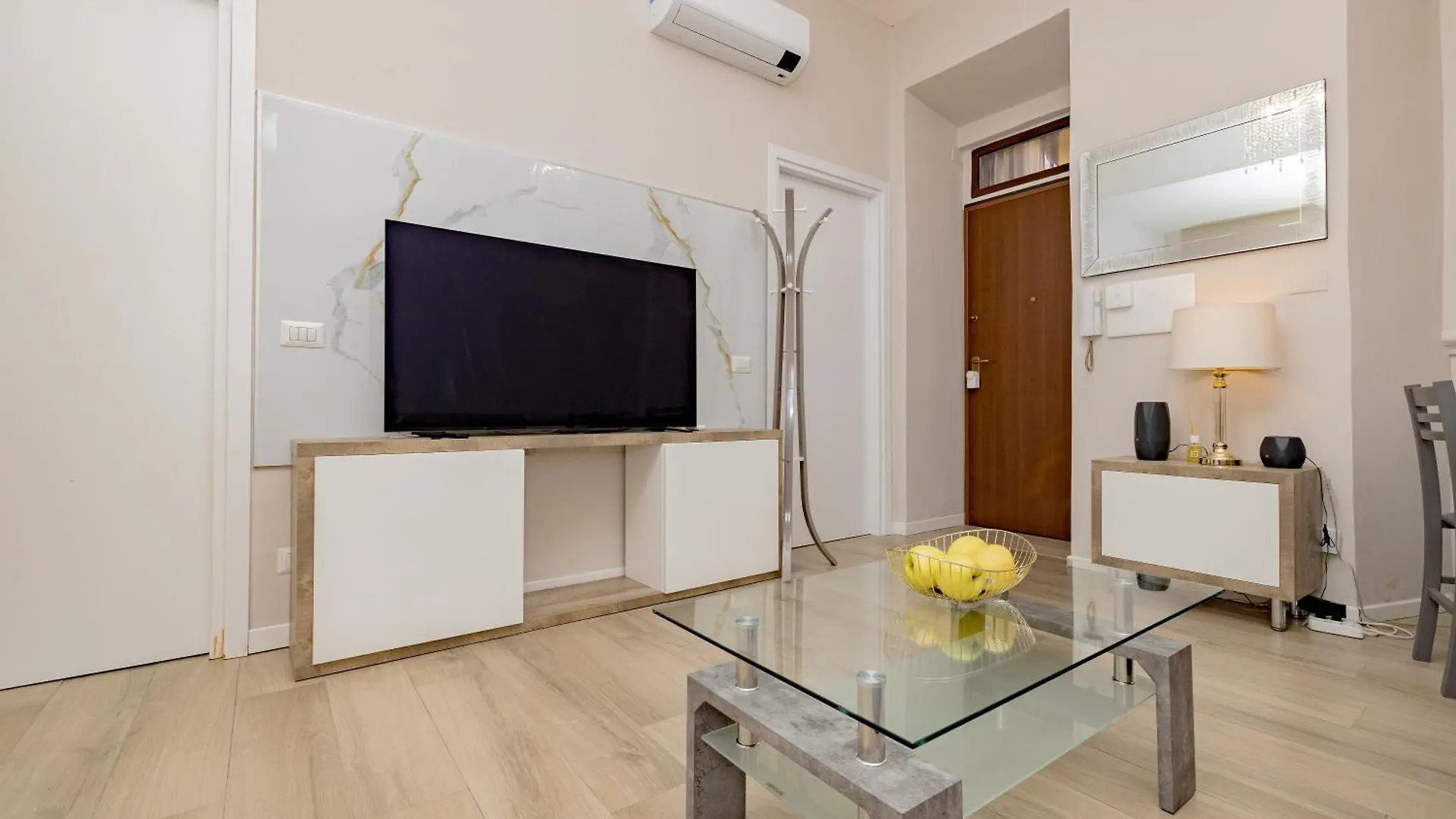 Torre Di Nolo - Milan Metro Station Turro M1 Daire İtalya