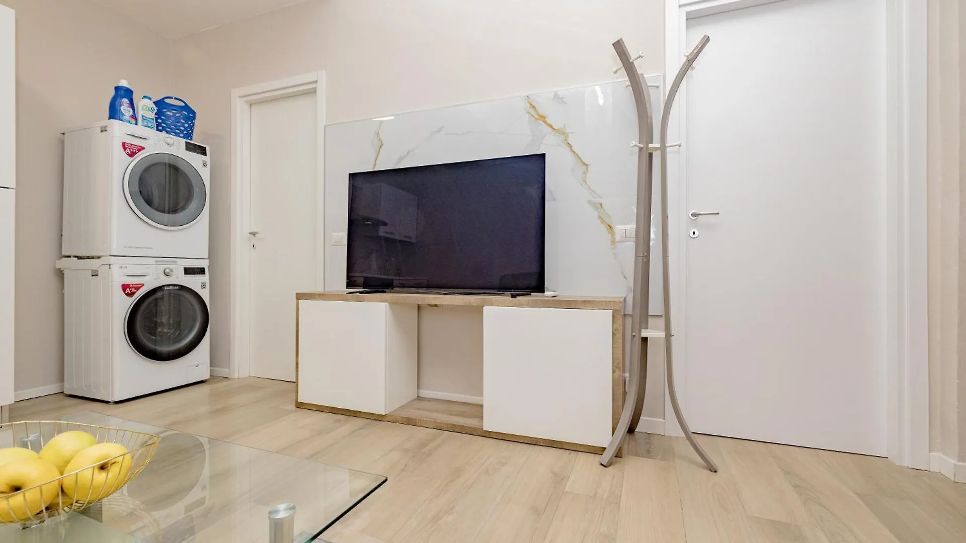 Torre Di Nolo - Milan Metro Station Turro M1 Apartment 0*,